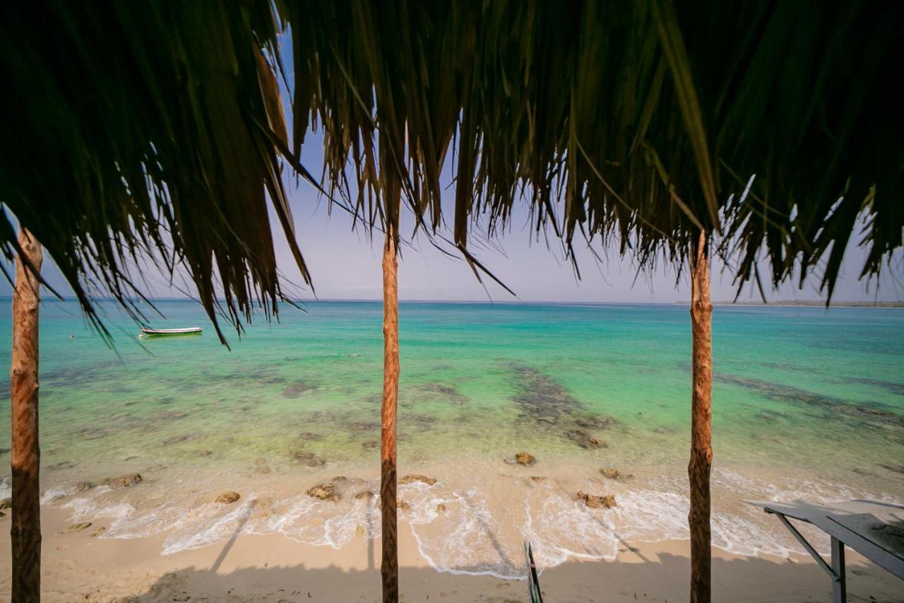 Cabana La Peruana Hotel Isla Barú Esterno foto